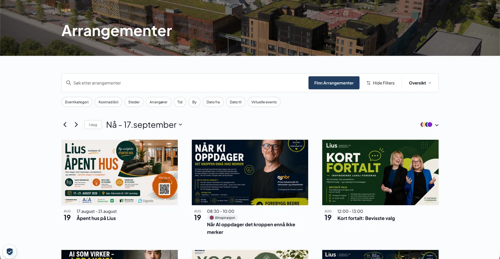 Arrangementsoversikten med søkefelt, filtre og en datovelger, og under det arrangementskort med plakat, dato og tittel.